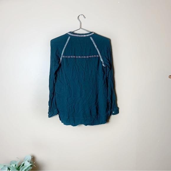 [Tularosa] Wyatt Dark Green Embroidered Long Sleeve Top - Picture 8 of 9